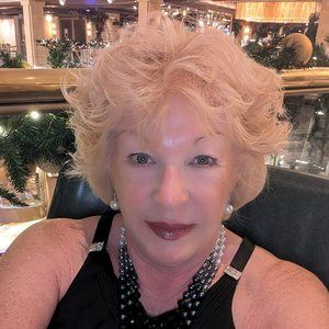 Meet your Posher, Shirl